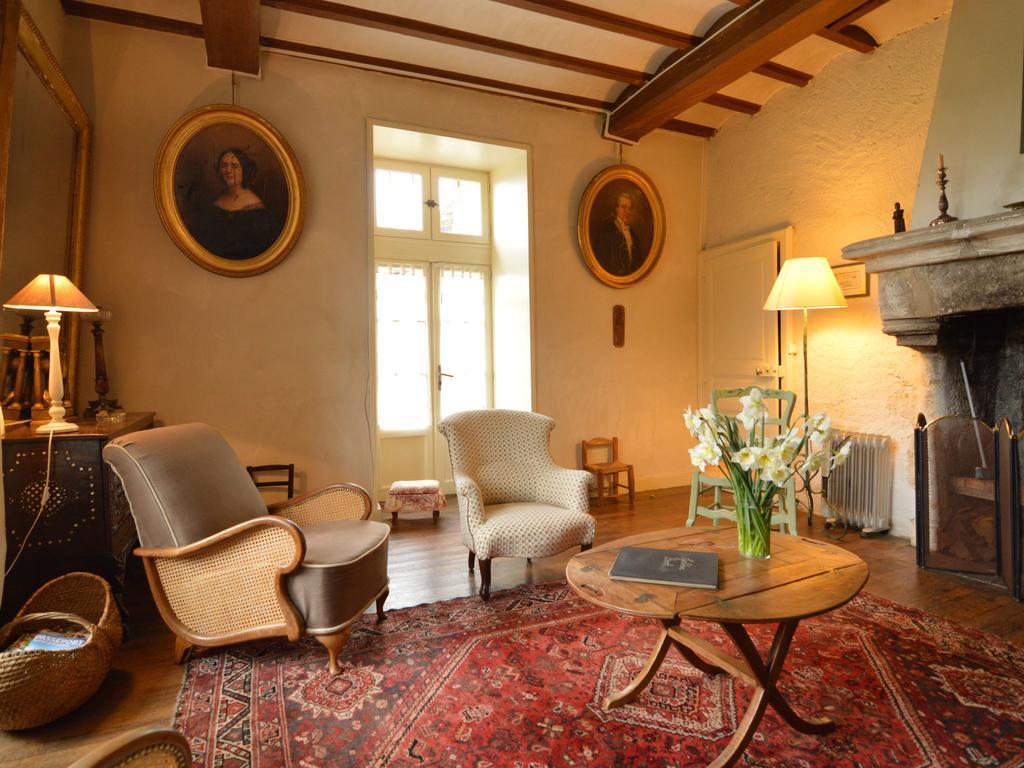 Magnificent Holiday Home With Pool Saint-Paul-du-Bois Dış mekan fotoğraf